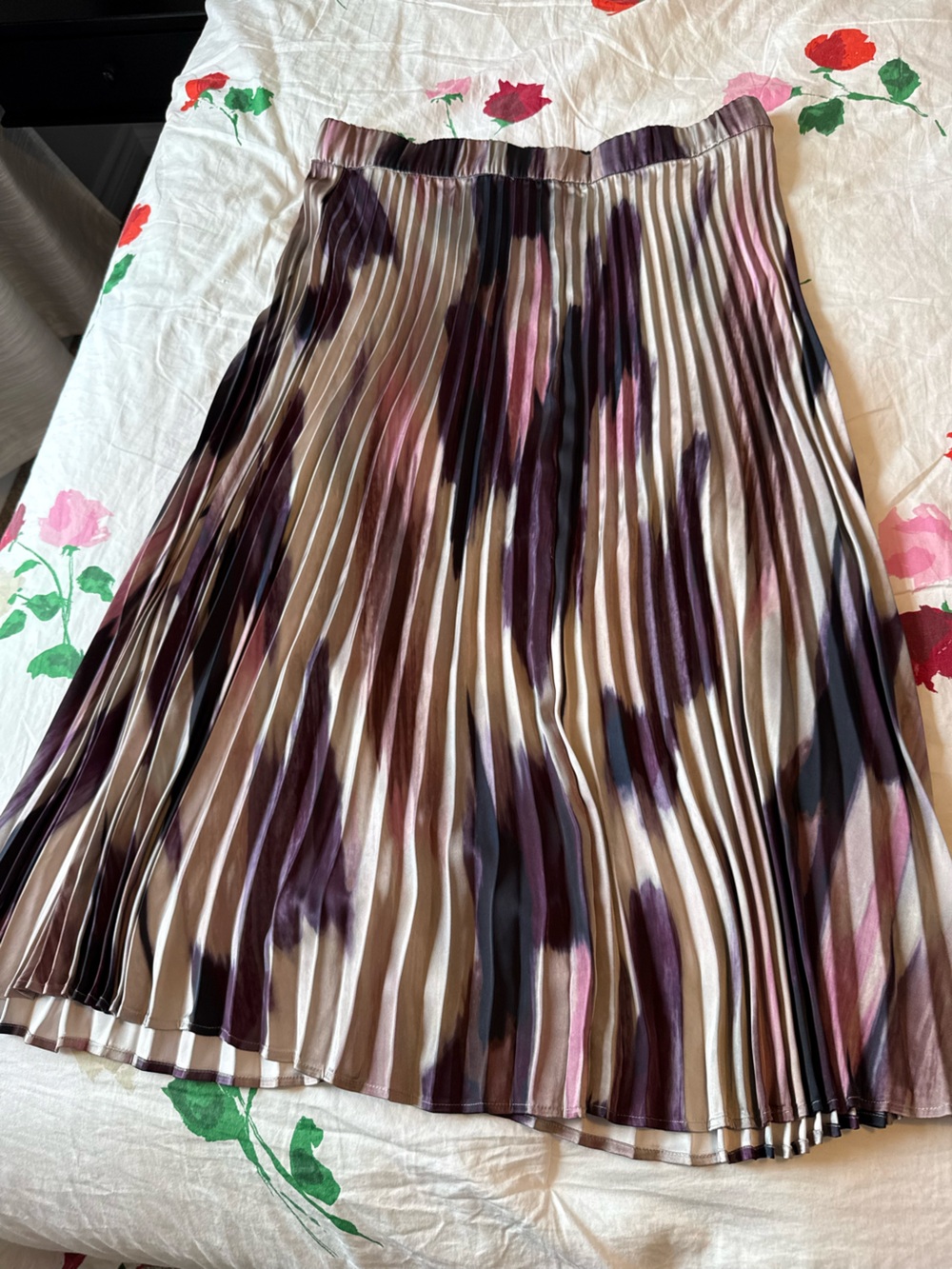 Reitmans Pleated Midi Skirt in Beige, Plum and Pink Wash